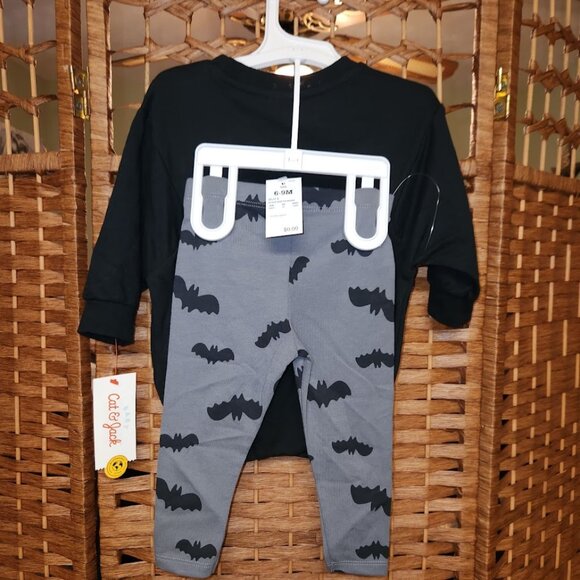 Cat & Jack Halloween Bat Two Piece Outfit - Size 6-9m - NWT - Picture 2 of 4